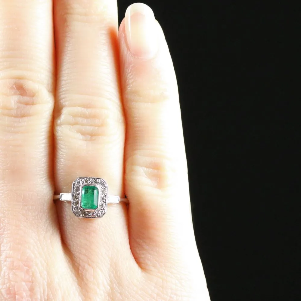 Emerald Diamond Engagement Ring 18Ct White Gold