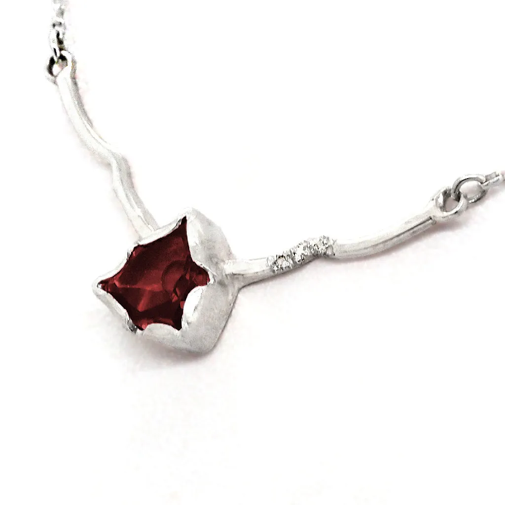 Garnet & Diamonds Bar Necklace