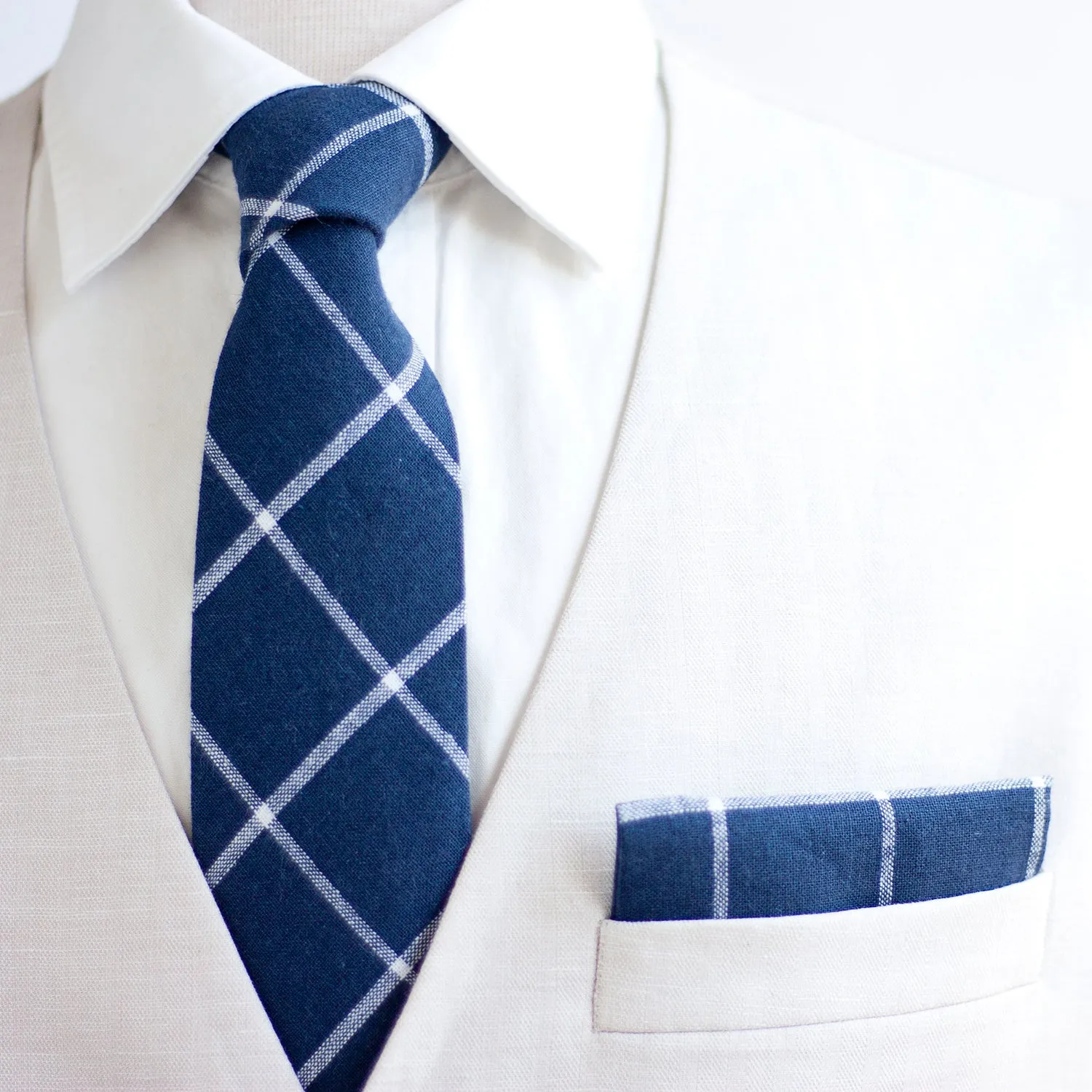 Men's Pocket Square / Navy Linen Window Pane