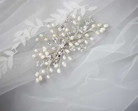 Minimalist Crystal and Pearl Hair Clip for the Bride